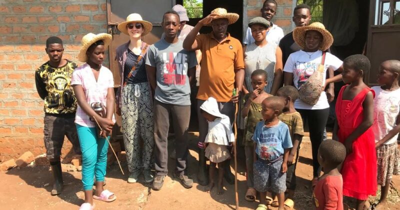 Tapetenwechsel ist auch Erholung, denn der Besuch aus Deutschland ist nicht zum Ausruhen ins MALAIKA Smile Home gekommen.