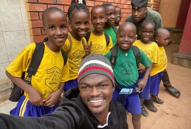 In Uganda ist wieder Schule, Ritah Namuwonge und Alex Ssekabira sind gut angekommen.