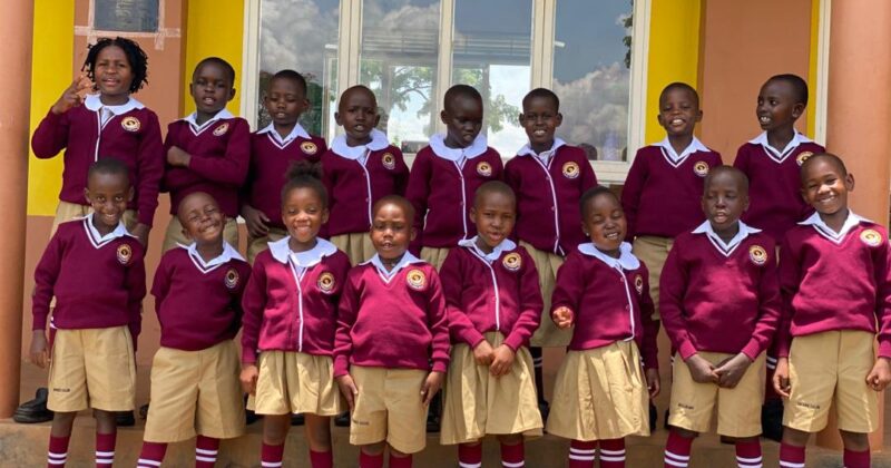 Ordentlich was los in Kyankwanzi – Osterprogramm, neue Uniformen,…